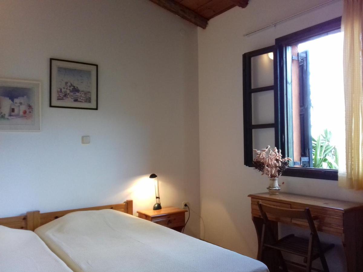 Ikarian Centre - Accommodation & Mountain Hiking Евдилос Екстериор снимка