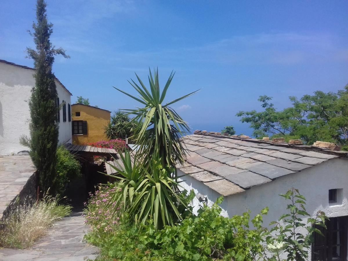 Ikarian Centre - Accommodation & Mountain Hiking Евдилос Екстериор снимка